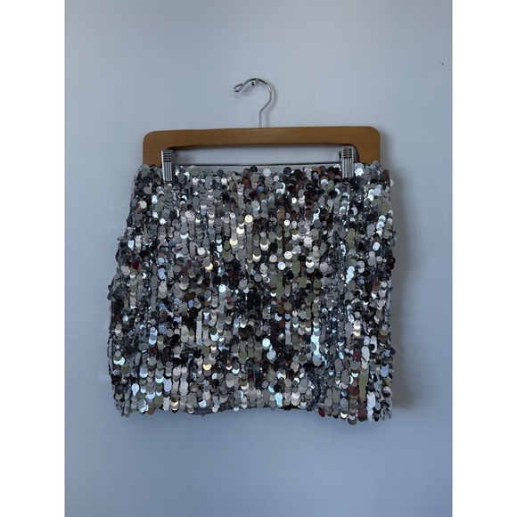 Twelfth Brand Silver Sequin Mini Skirt – Size Medium - Picture 1 of 3